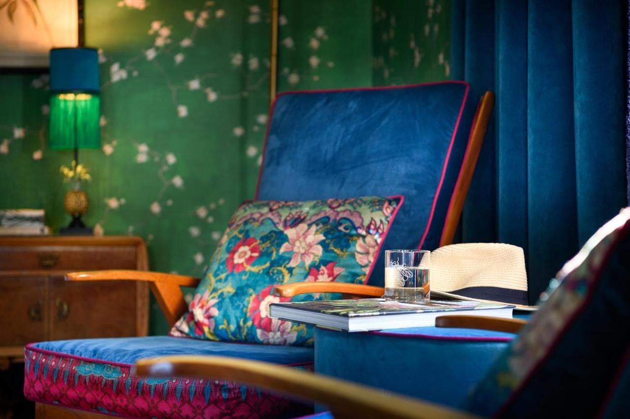 Velona'S Jungle Luxury Suites Флоренция Экстерьер фото