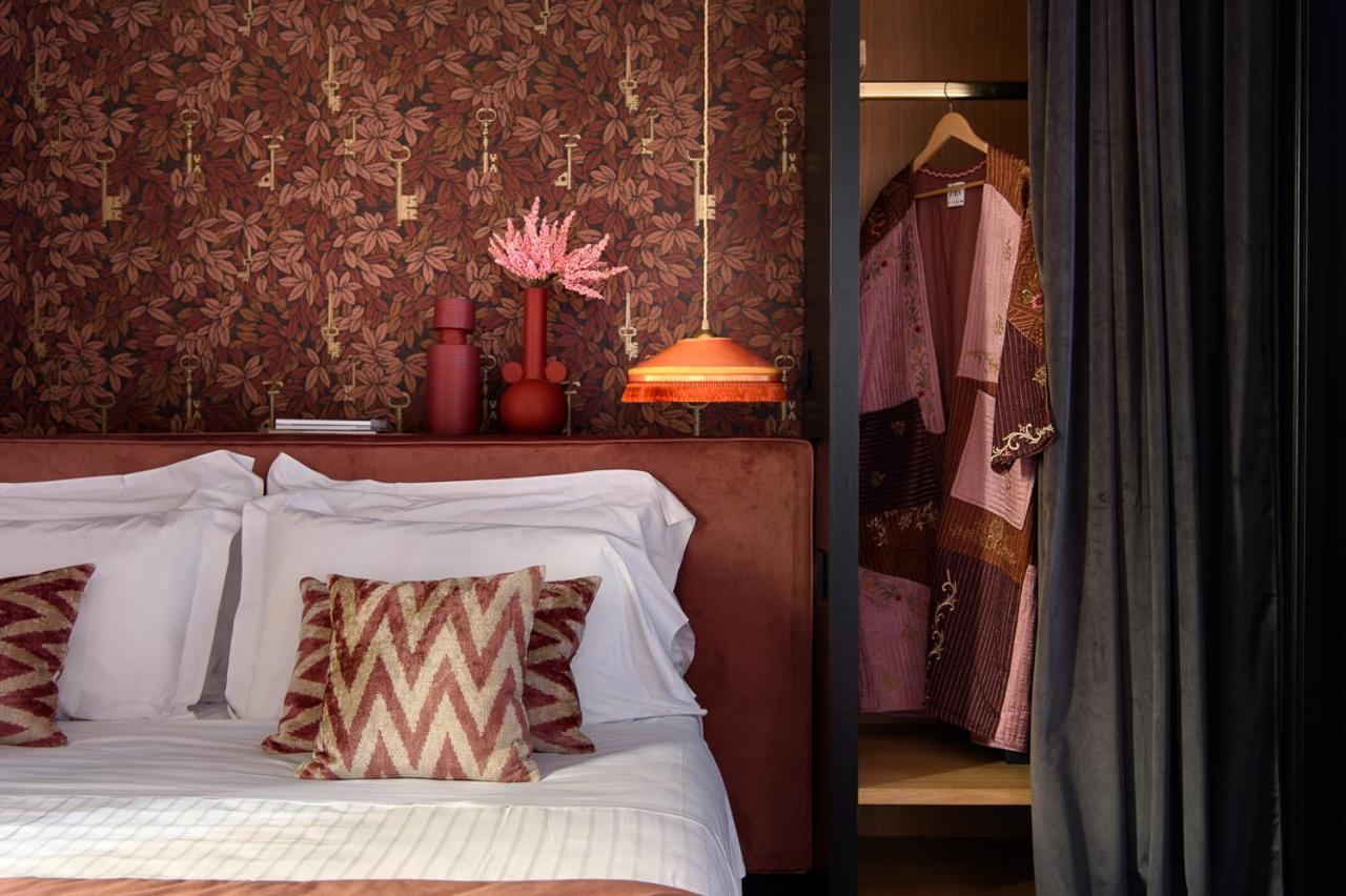Velona'S Jungle Luxury Suites Флоренция Экстерьер фото